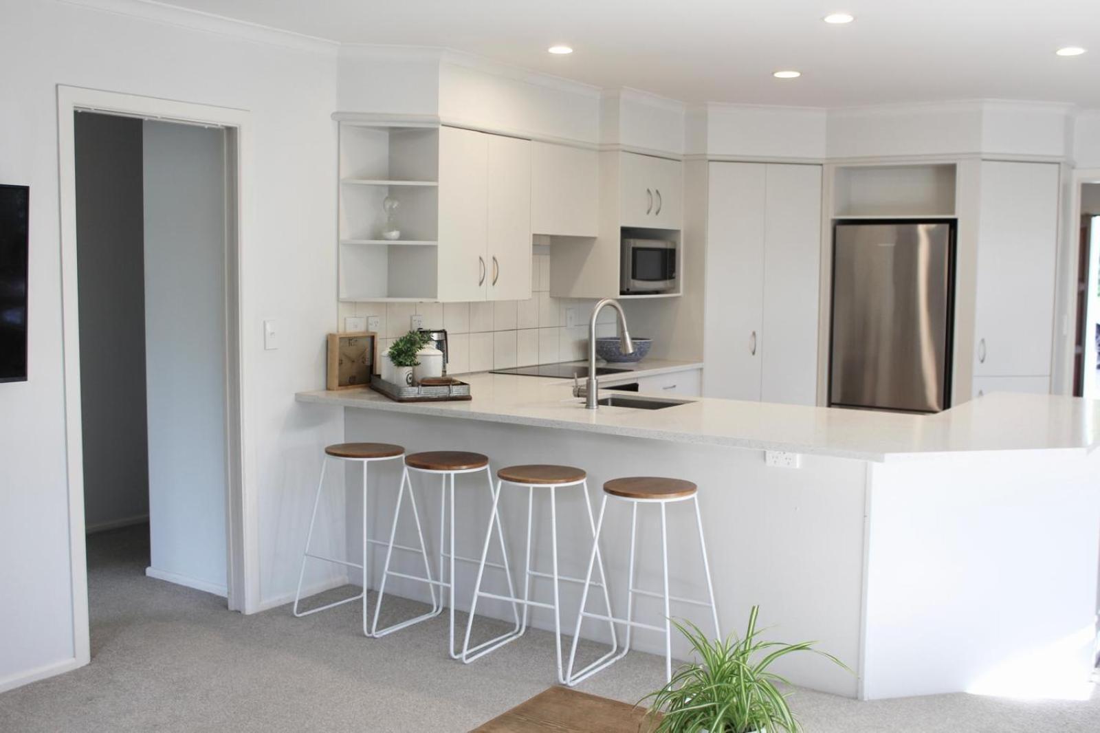 5-Min Walk To Village - Havelock North Holiday Home With Spa Pool Eksteriør bilde